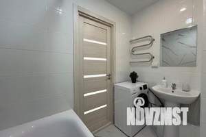 1-к квартира, посуточно, 40м2, 19/19 этаж