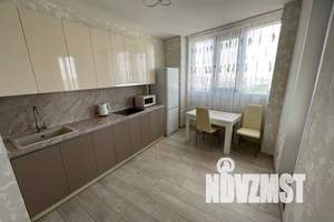 1-к квартира, посуточно, 40м2, 24/25 этаж