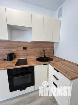 Студия квартира, посуточно, 38м2, 17/25 этаж