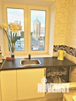 1-к квартира, посуточно, 50м2, 1/1 этаж