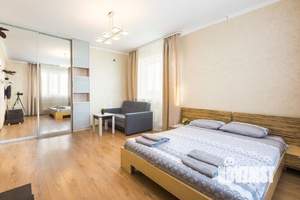 1-к квартира, посуточно, 50м2, 13/22 этаж