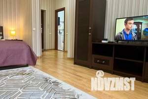 1-к квартира, посуточно, 40м2, 2/17 этаж