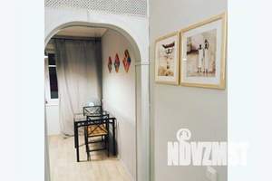 1-к квартира, посуточно, 40м2, 1/10 этаж