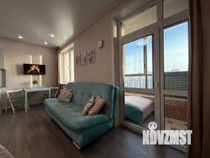 Студия квартира, посуточно, 35м2, 12/25 этаж