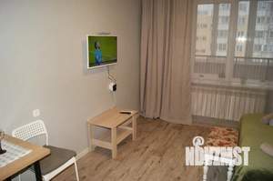 Студия квартира, посуточно, 30м2, 4/19 этаж