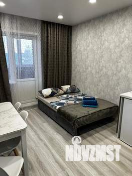 1-к квартира, посуточно, 38м2, 2/17 этаж