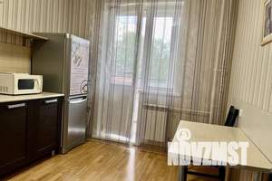 1-к квартира, посуточно, 40м2, 2/17 этаж