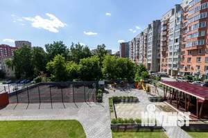 Студия квартира, посуточно, 35м2, 3/20 этаж