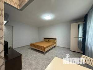 Студия квартира, посуточно, 35м2, 1/5 этаж