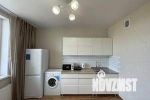 1-к квартира, посуточно, 40м2, 9/17 этаж