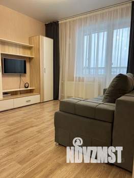 Студия квартира, посуточно, 30м2, 12/18 этаж