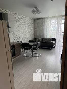 1-к квартира, посуточно, 42м2, 18/25 этаж