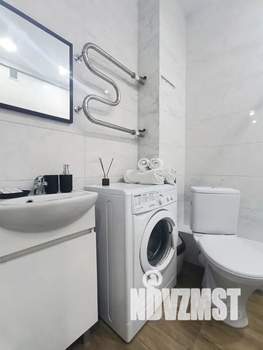 1-к квартира, посуточно, 42м2, 23/25 этаж