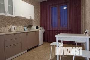 1-к квартира, посуточно, 43м2, 11/25 этаж