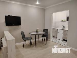 Студия квартира, посуточно, 40м2, 4/10 этаж