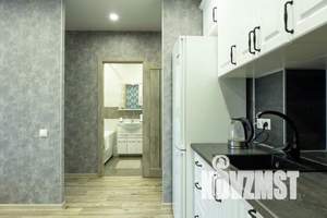 2-к квартира, посуточно, 42м2, 14/25 этаж