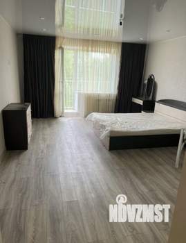 Студия квартира, на длительный срок, 38м2, 2/10 этаж