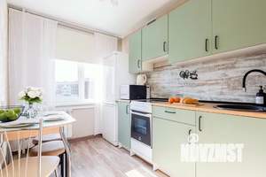 2-к квартира, посуточно, 51м2, 1/1 этаж