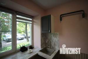 Студия квартира, посуточно, 15м2, 1/5 этаж