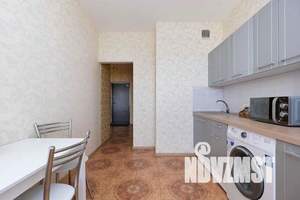 1-к квартира, посуточно, 44м2, 23/27 этаж