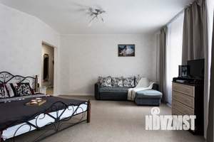 2-к квартира, посуточно, 65м2, 1/10 этаж