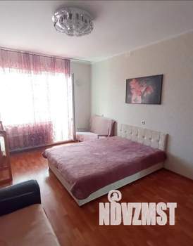 1-к квартира, посуточно, 40м2, 6/10 этаж