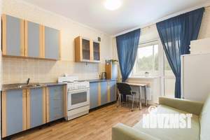 1-к квартира, посуточно, 42м2, 1/1 этаж