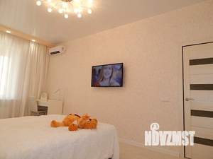 1-к квартира, посуточно, 90м2, 1/1 этаж