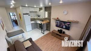 2-к квартира, посуточно, 40м2, 21/25 этаж