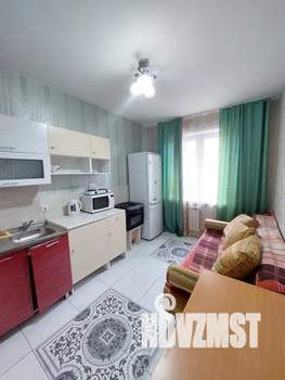 1-к квартира, посуточно, 38м2, 4/25 этаж