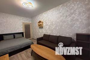 1-к квартира, посуточно, 40м2, 15/19 этаж