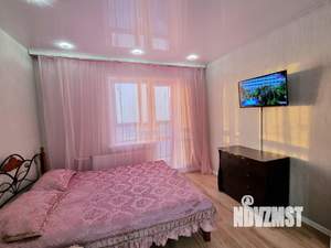 Студия квартира, посуточно, 30м2, 12/17 этаж