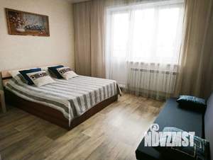 Студия квартира, посуточно, 30м2, 23/25 этаж