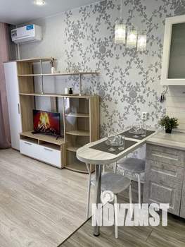 Студия квартира, посуточно, 32м2, 13/25 этаж