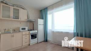 1-к квартира, посуточно, 37м2, 7/10 этаж