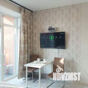 Студия квартира, посуточно, 27м2, 3/20 этаж