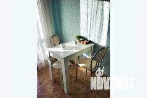 1-к квартира, посуточно, 40м2, 13/16 этаж