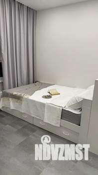 Студия квартира, посуточно, 40м2, 15/17 этаж