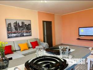 2-к квартира, посуточно, 60м2, 1/1 этаж