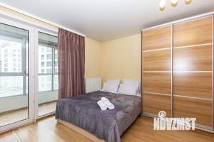 Студия квартира, посуточно, 30м2, 5/18 этаж