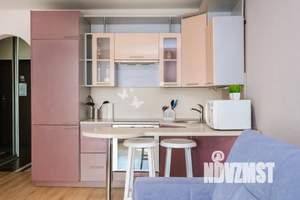 Студия квартира, посуточно, 30м2, 7/18 этаж