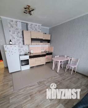 Студия квартира, посуточно, 32м2, 6/10 этаж
