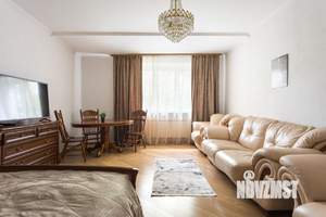 3-к квартира, посуточно, 83м2, 1/9 этаж