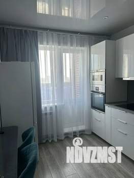 1-к квартира, посуточно, 40м2, 21/25 этаж