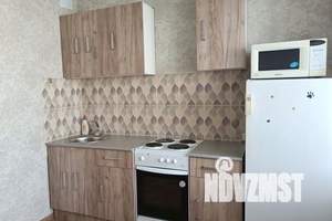 1-к квартира, посуточно, 37м2, 10/10 этаж