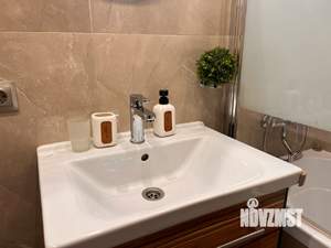 Студия квартира, посуточно, 35м2, 19/25 этаж