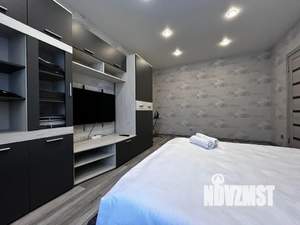 1-к квартира, посуточно, 32м2, 7/10 этаж