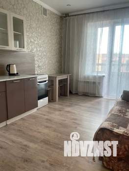 1-к квартира, посуточно, 37м2, 2/15 этаж