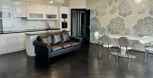 4-к квартира, на длительный срок, 137м2, 8/10 этаж