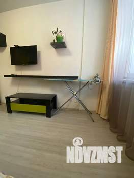 Студия квартира, посуточно, 25м2, 3/17 этаж